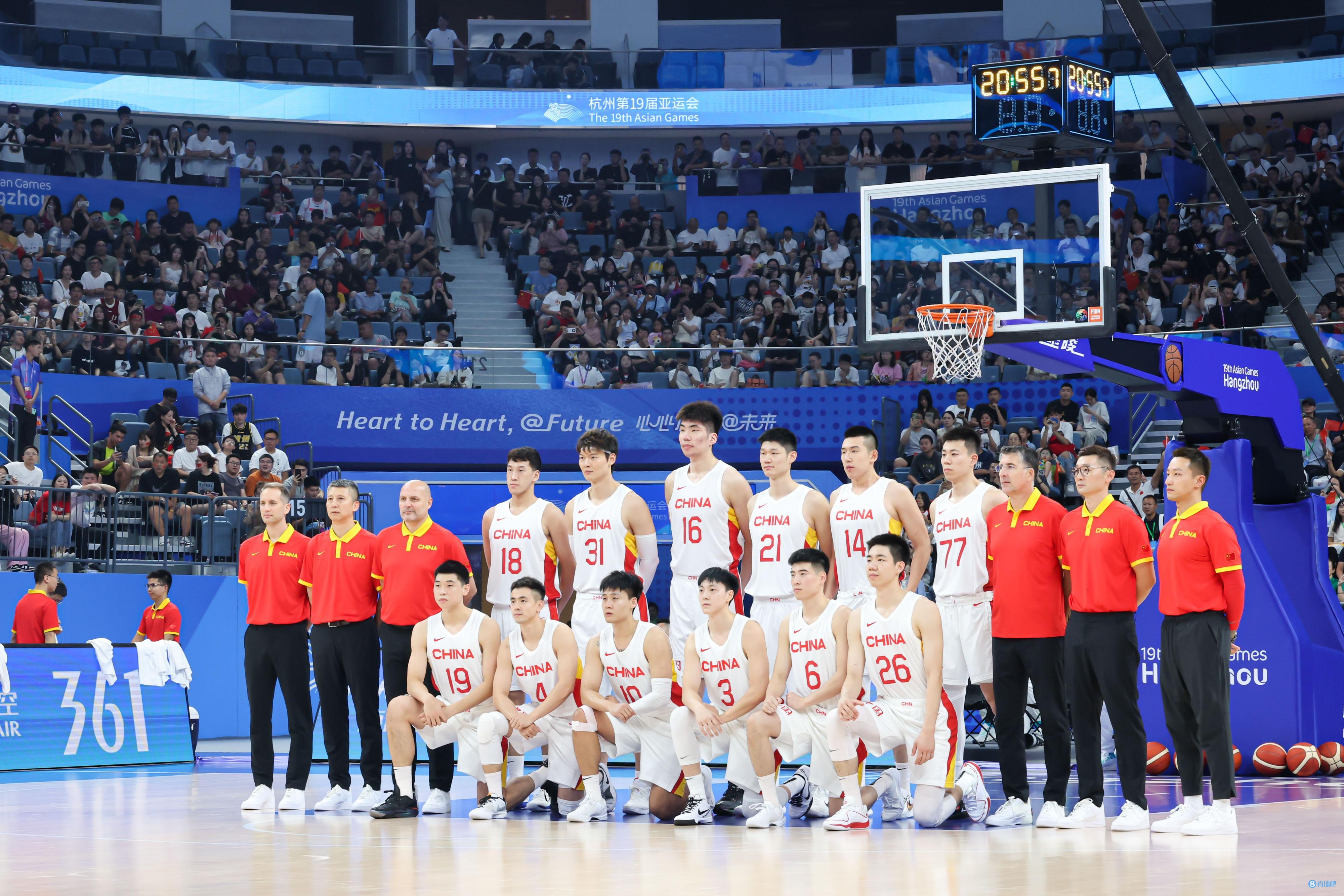 媒体人：中国男篮次节专注度变好了 首节那是打比赛的态度？