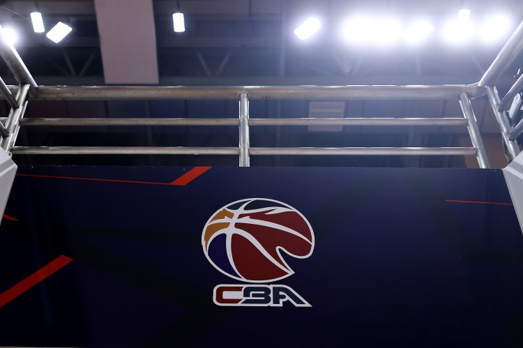 中国篮协：计划邀请外籍裁判来华吹罚本赛季CBA季后赛